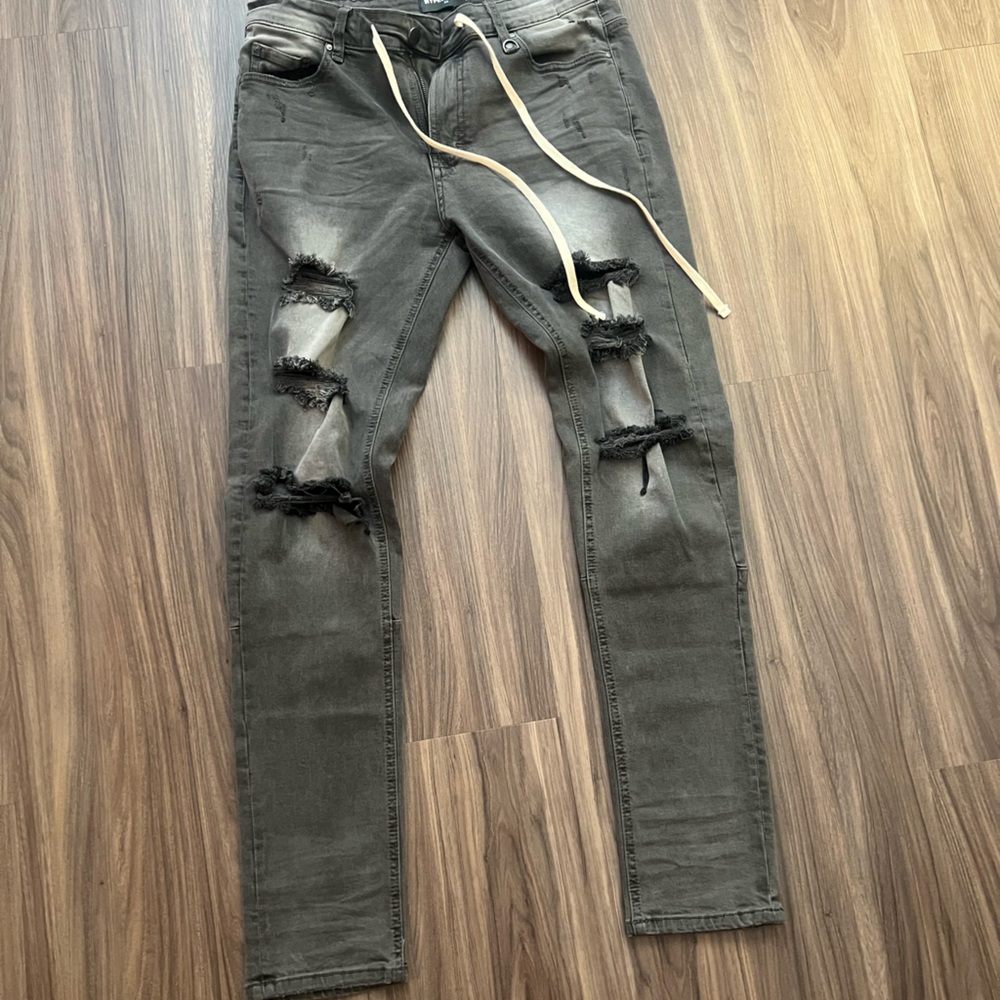 https://hyperdenim.com/products/gray-mufa-jean Size 34